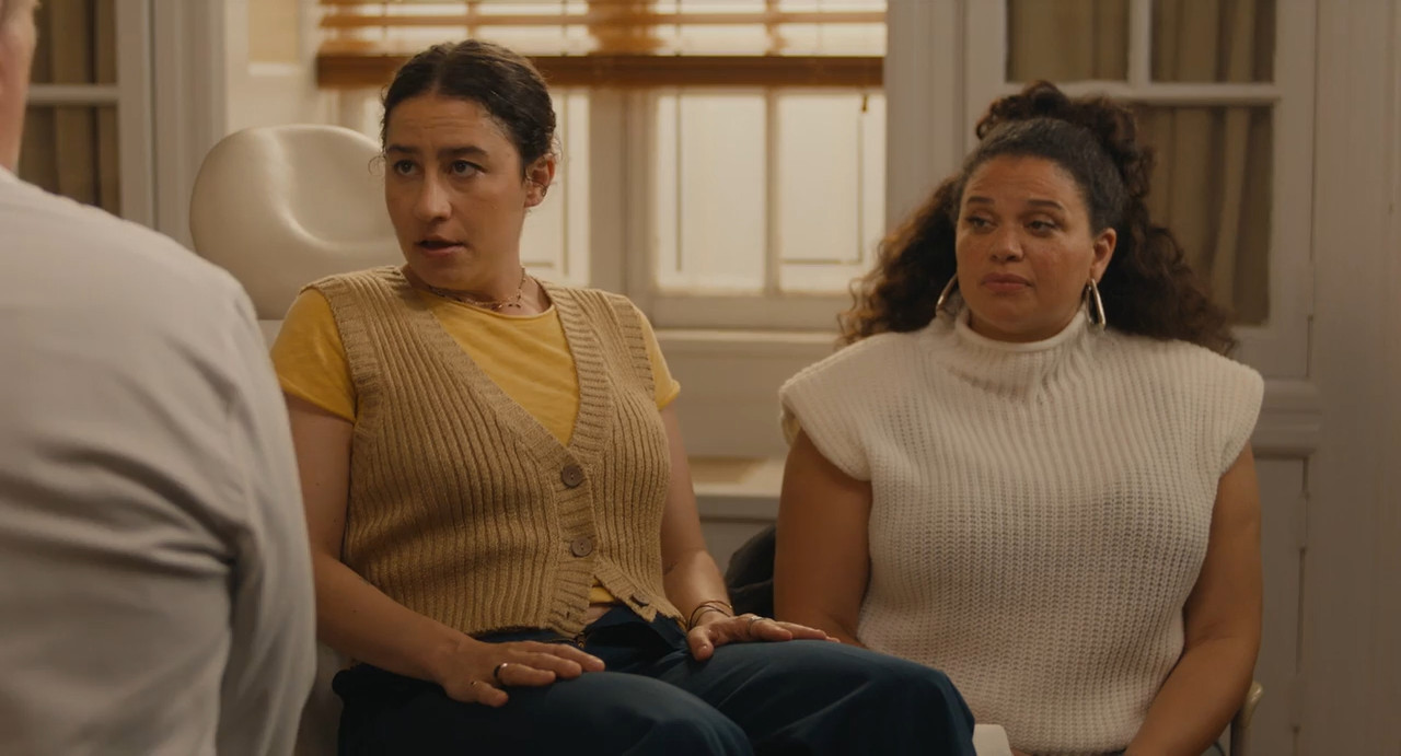 Babes 2024 BluRay [Hindi + English] 480p 720p ESub Screenshot