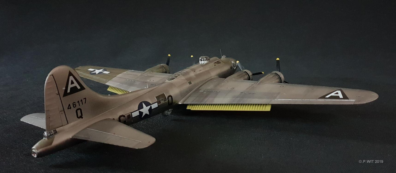 ケンタイ  1/72 B-17G Flying Fortress 製作中 エアフィックス 1/72 BOEING B-17G FLYING FORTRESS ボーイング