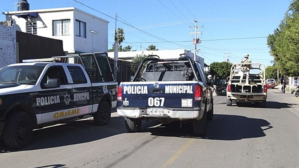 Descubren a hombre sin vida al interior de negocio de Ciudad Obregón; tiene heridas de arma blanca