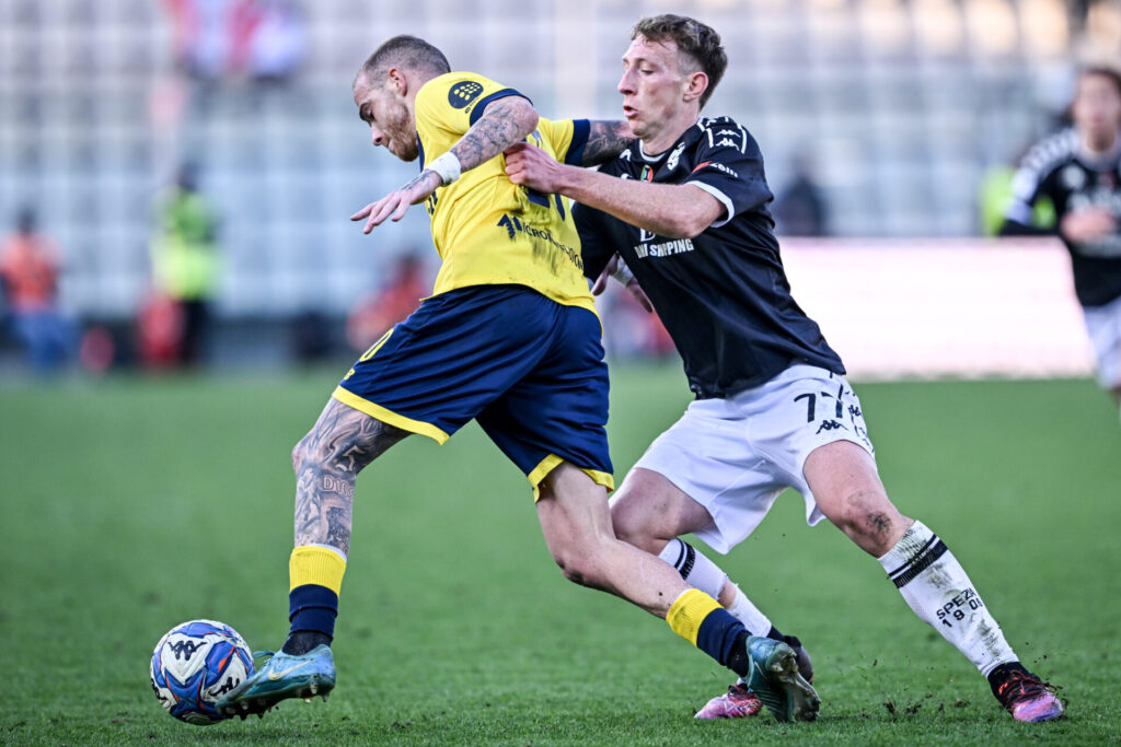 Modena vs Catanzaro, 18h30 ngày 08/12