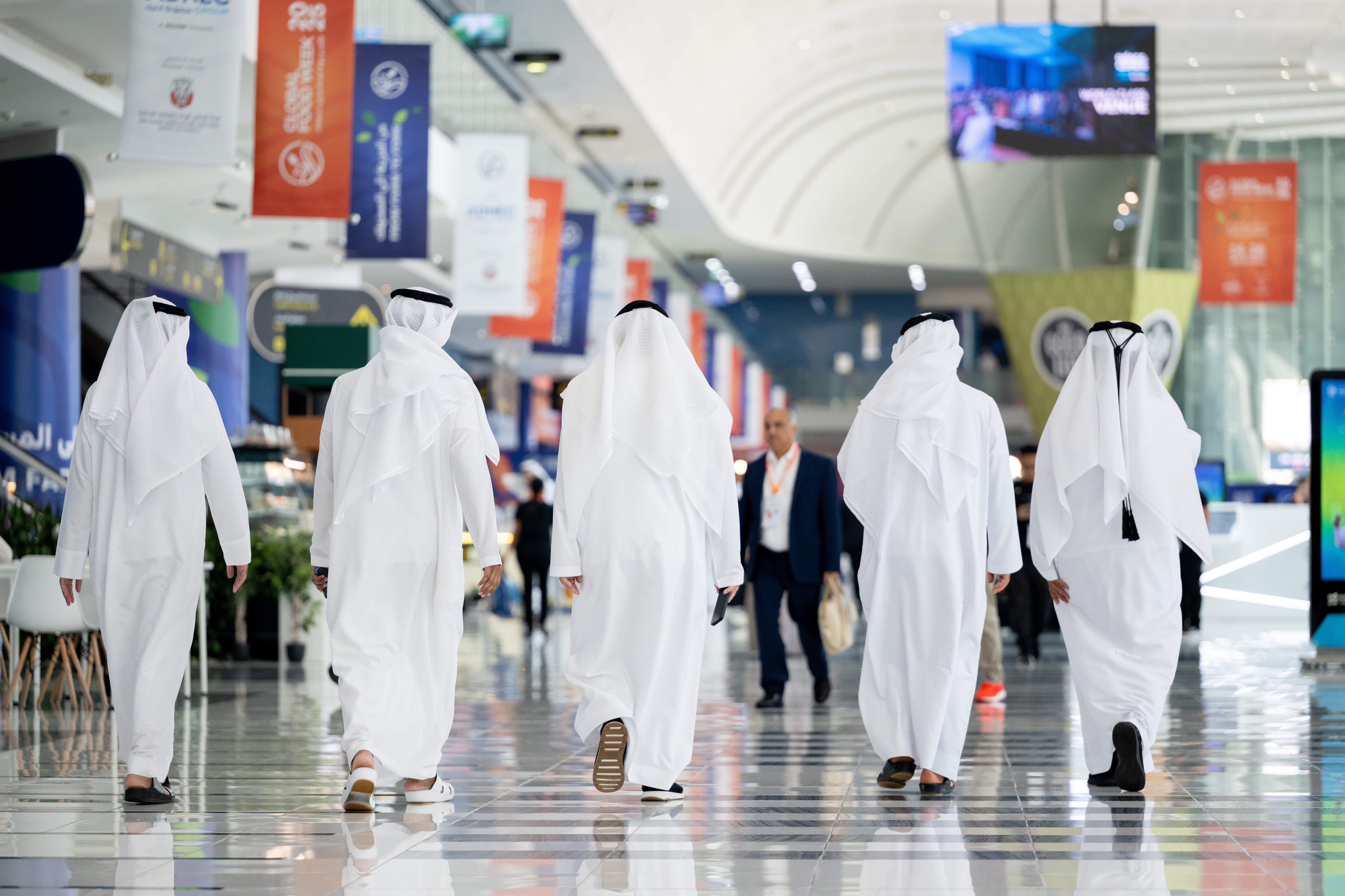 Investment forum linking food and beverage companies, procurement directors, and investors