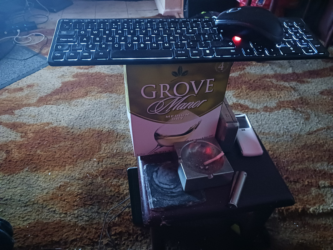 KEYBOARD-STAND.jpg