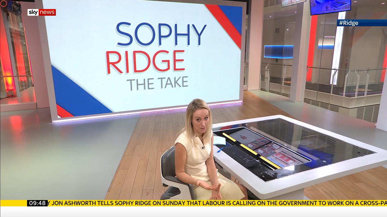 11.15 - 08.30.00 - Sophy Ridge On Sunday. The host invites special gu....ts_snapshot_01.19.05.220