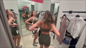 [Image: Voyeur1405154140.jpg]