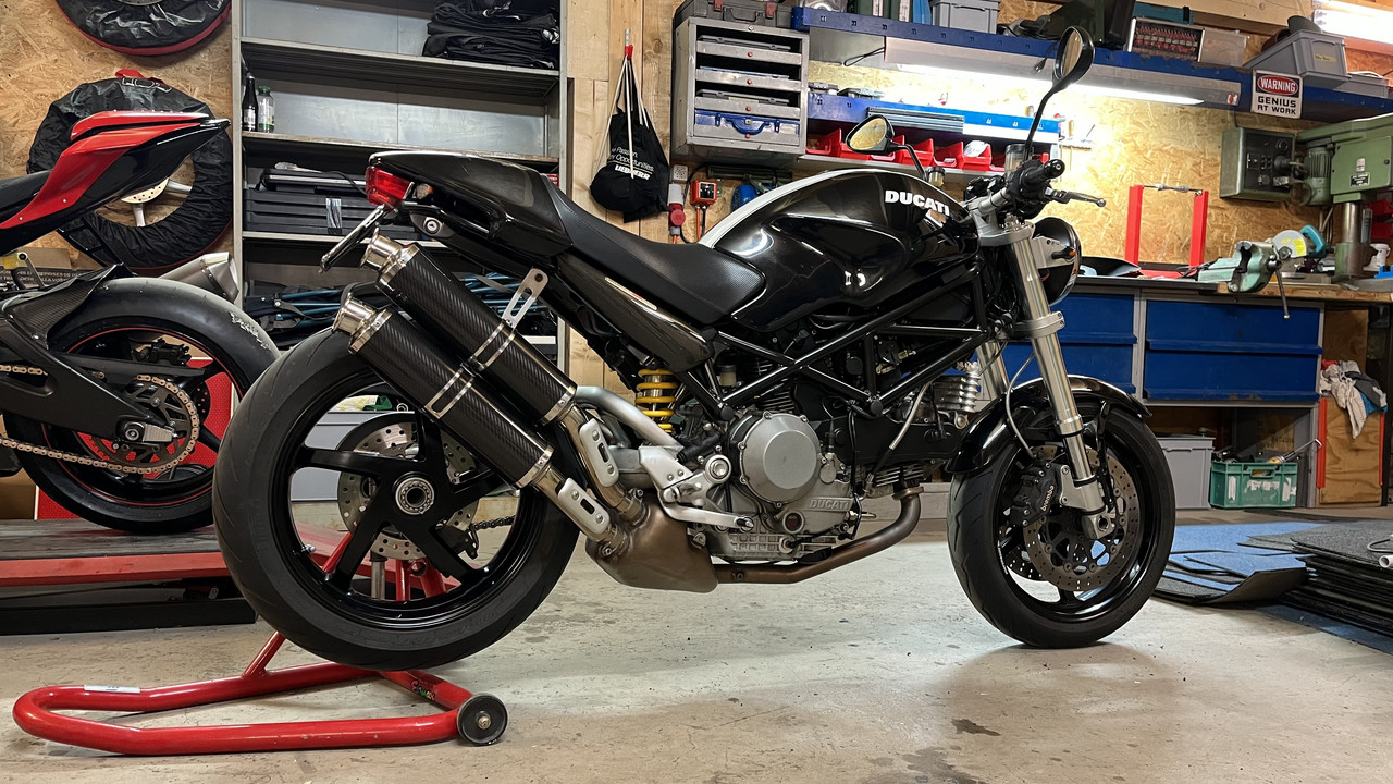 D15252B2-1660-489C-A872-8E61B92BF288