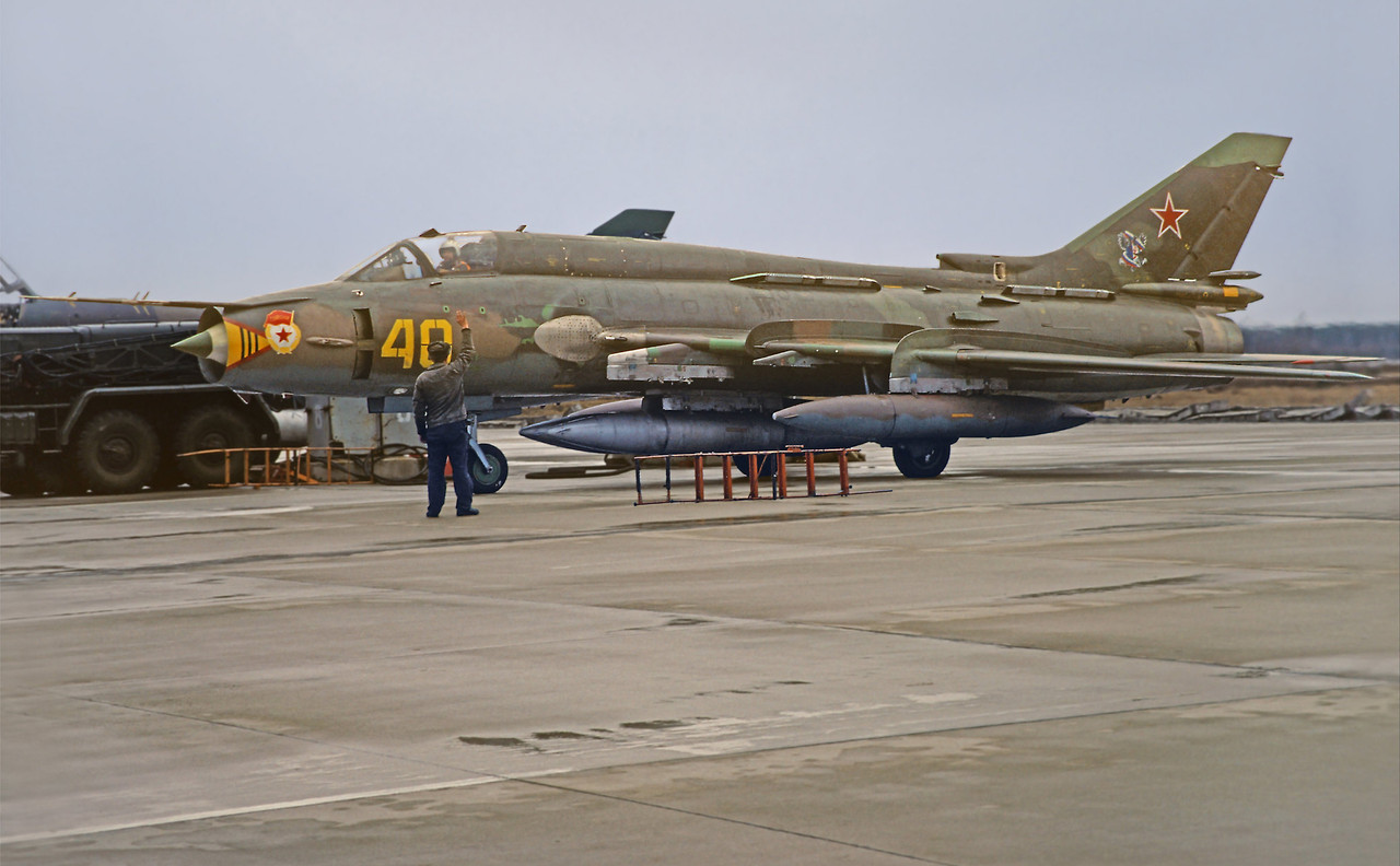 20 GvAPIB Su-17M4 40 yellow_34918 (2)