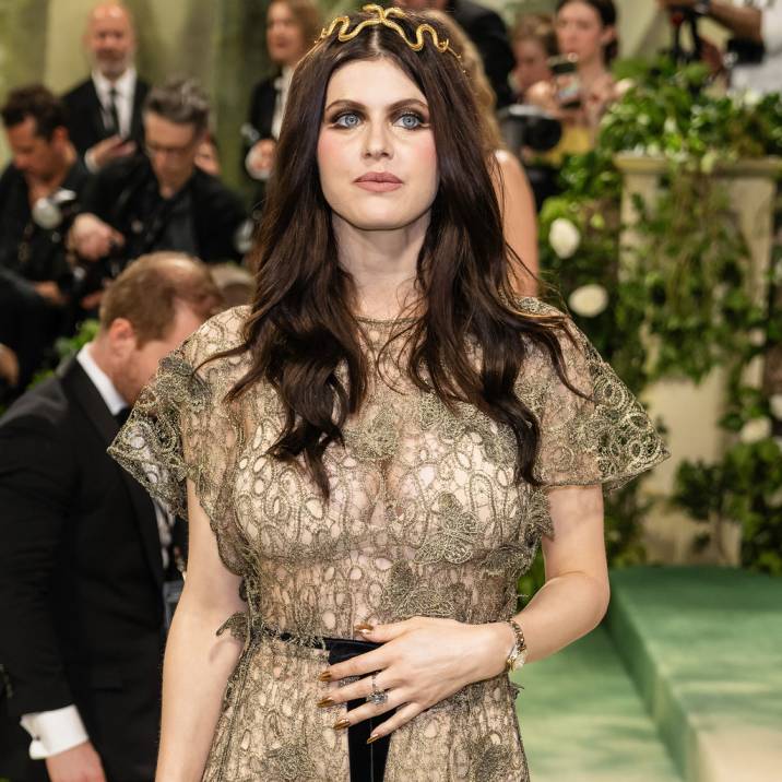 Is Alexandra Daddario Pregnant