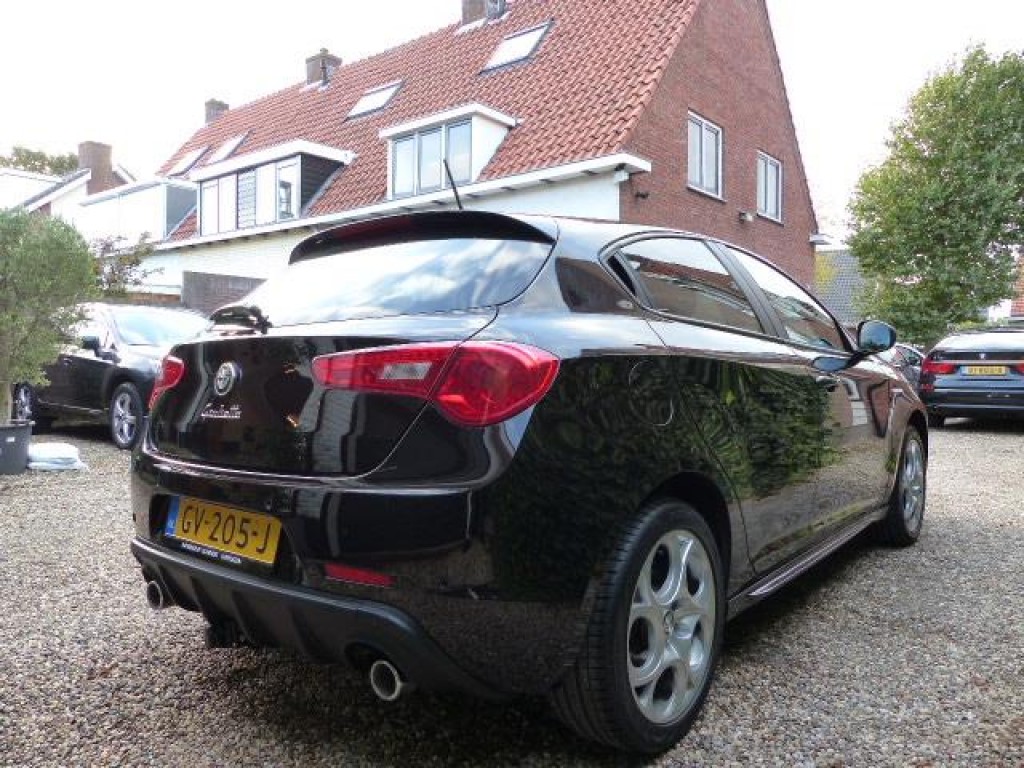 alfa-romeo-giulietta-2-0-jtdm-sprint (5)