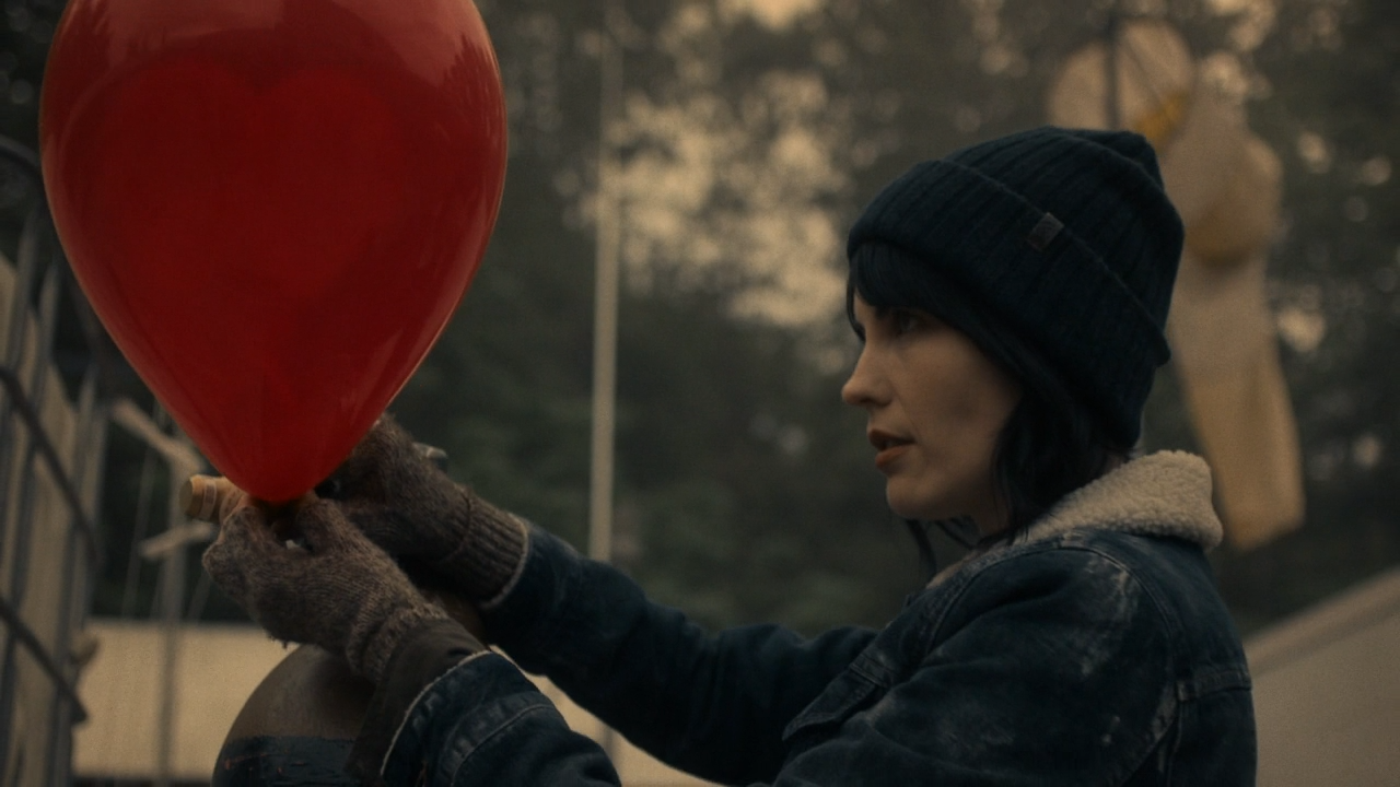 Van.Helsing.2x01.Began.Again.ITA.ENG.720p.AMZN.WEB-DLMux.DD5.1.H