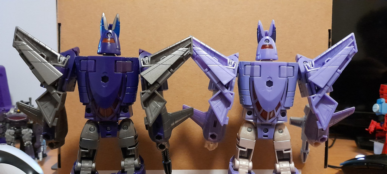 Generations-Selects-Cyclonus-07