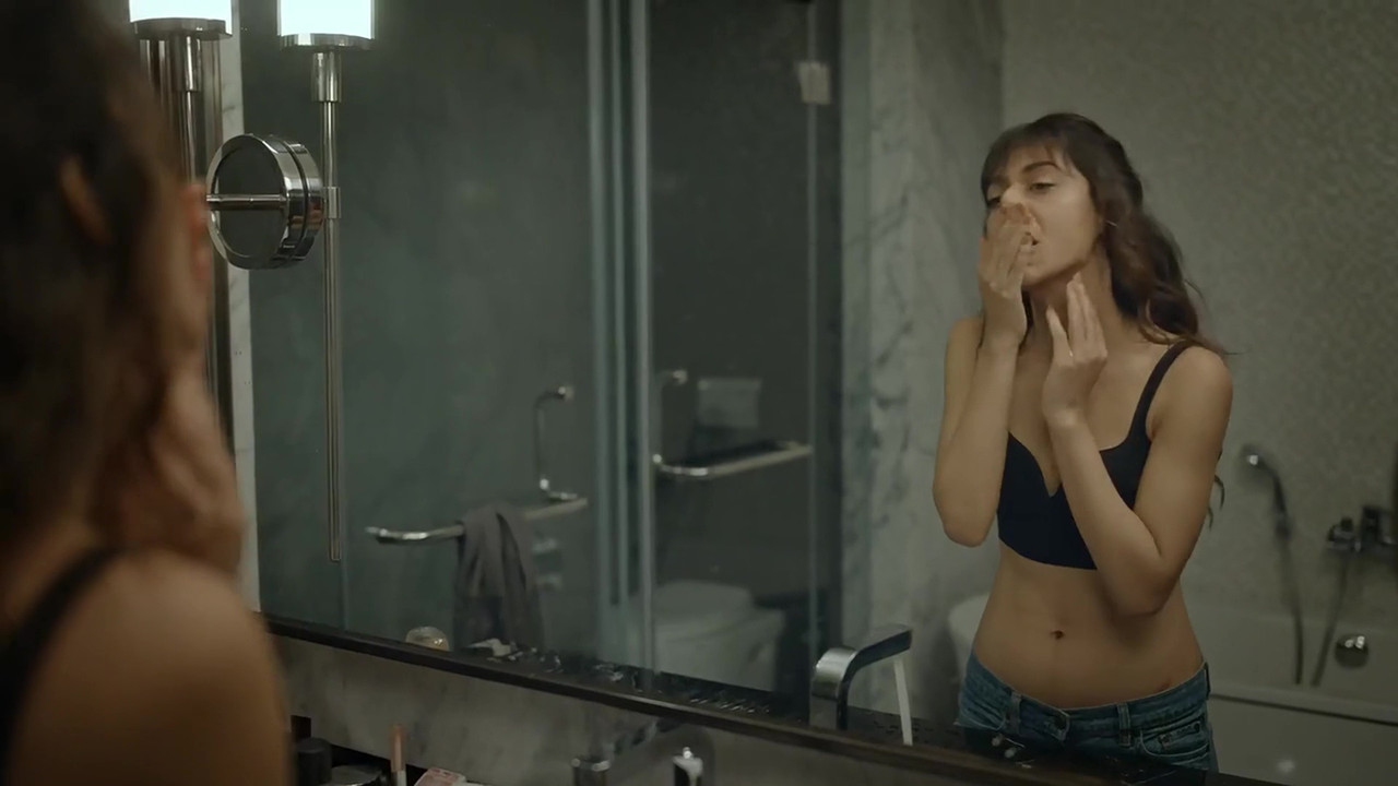 vlcsnap 2025 11 03 23h27m30s824