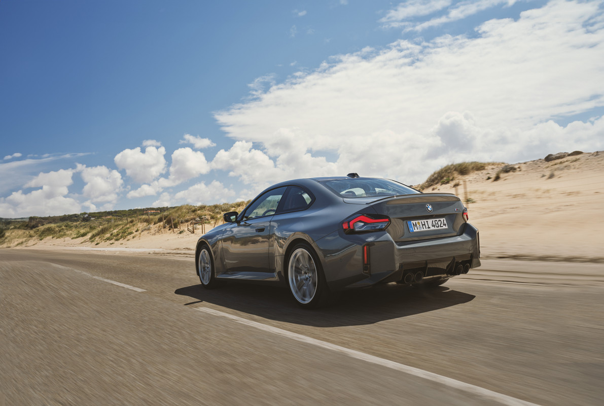 P90553482_highRes_der-neue-bmw-m2-06-2