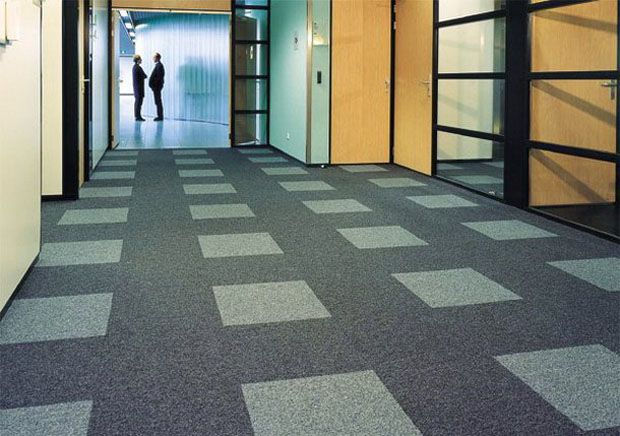 Підлогові рішення для великих просторів: роль комерційного ковроліну