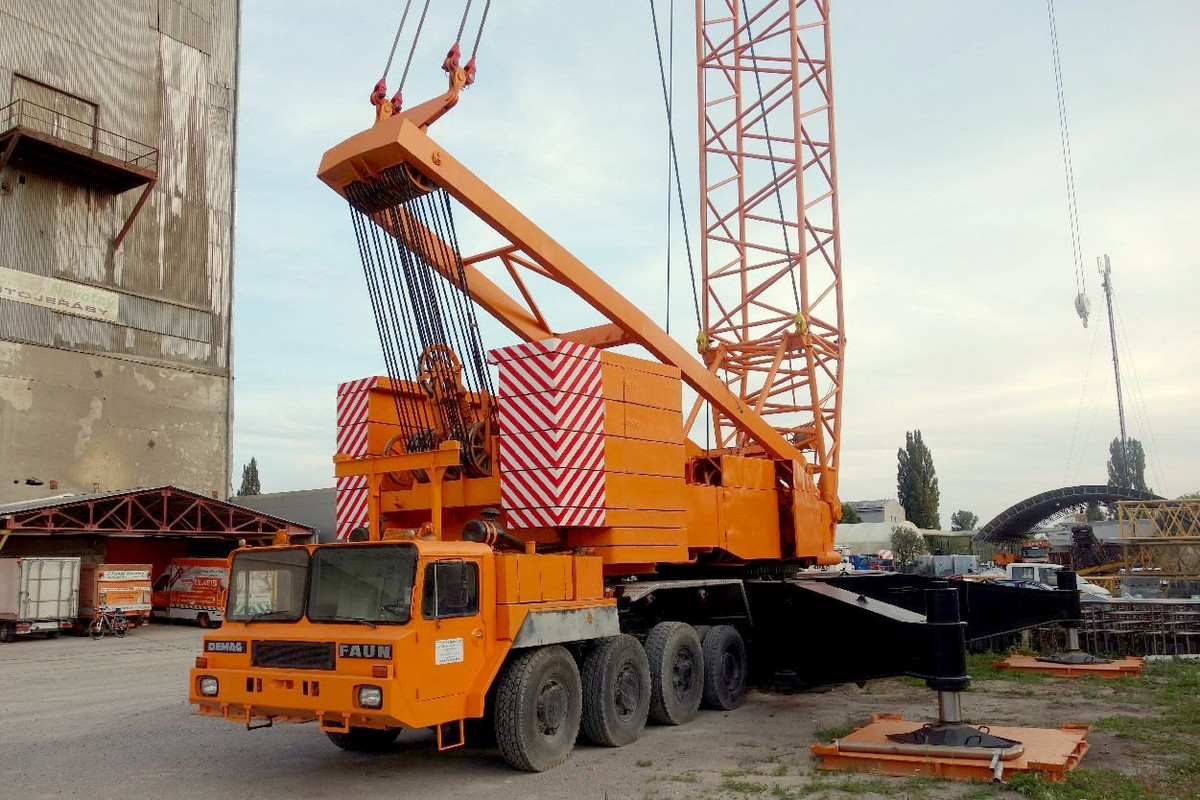 Demag-TC-1200_Novotný