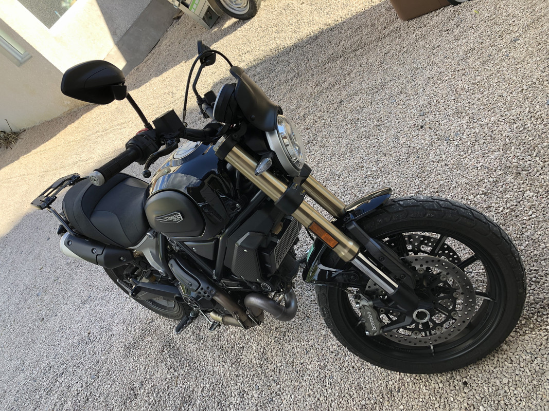 D87AD199-D46F-496A-AF89-7E2A1D4FA7D8