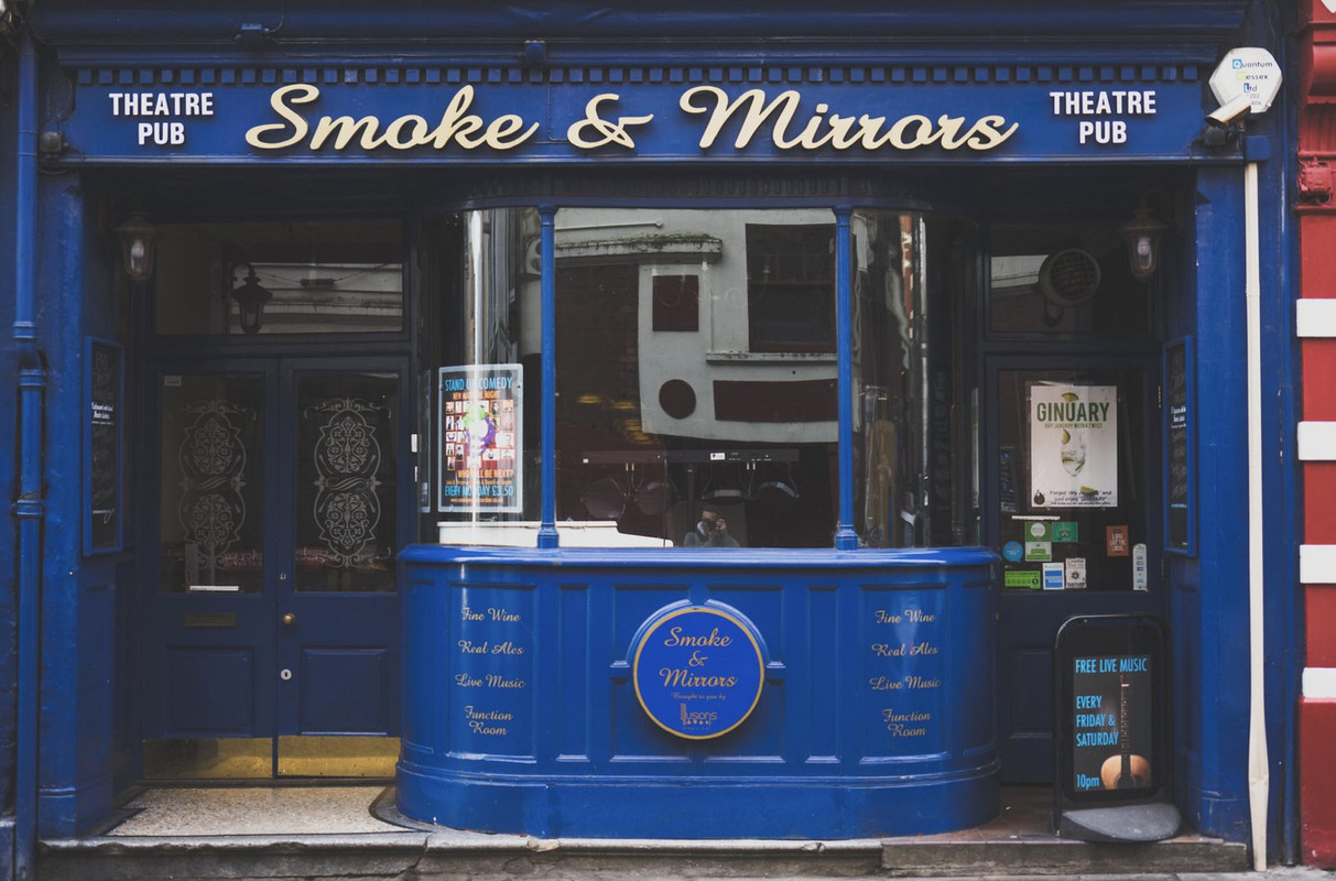 blue-smoke-mirrors-theatre-pub.jpg