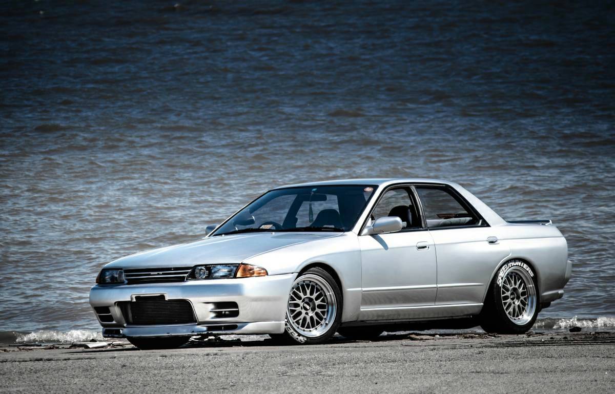 skyline-gt-r-4-door-2.jpg