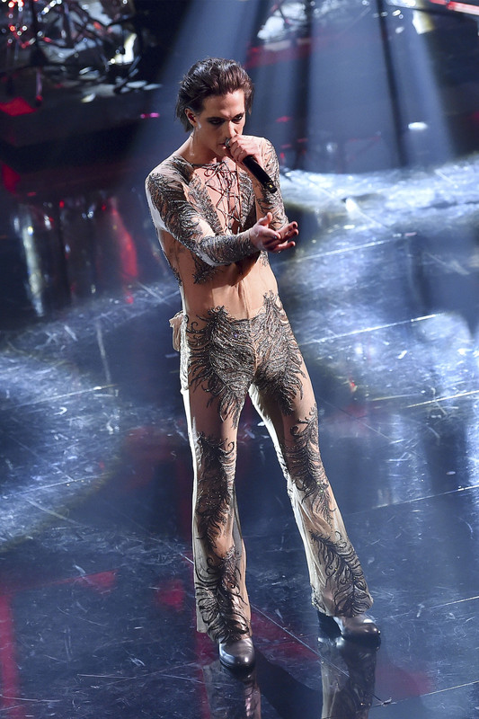 MÅNESKIN_DAMIANO_ETRO_MARCH-6_SANREMO