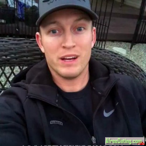 F6CCFB10-D34A-40BD-85F0-1C4FC7BE4EA1