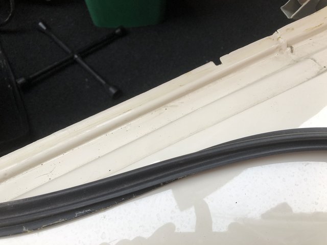 9B474078-B124-4E5D-8A5E-3827E83388D0