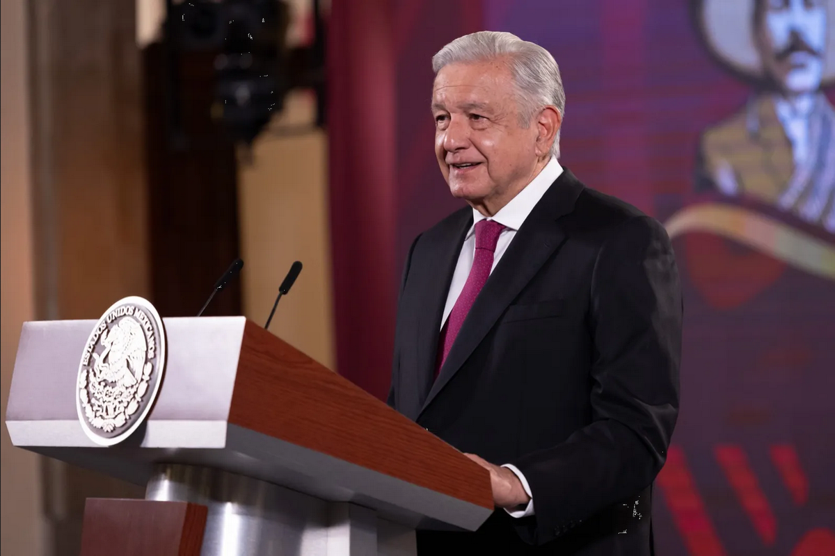 AMLO revela que Xóchitl Gálvez será la candidata de la oposición