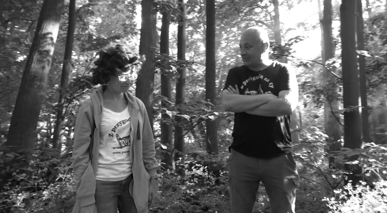 08.29i - Scenka książkowa