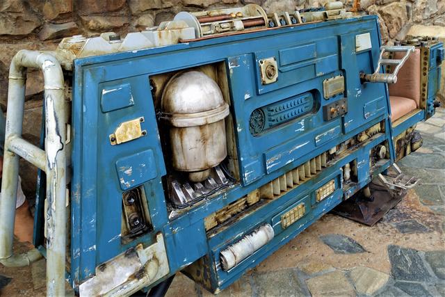 DISNEYLAND ~ STAR WARS: GALAXY'S EDGE, LA GUIA - Blogs de USA - SAVI'S WORKSHOP HANDBUILT LIGHTSABERS: Montando nuestro sable láser (23)