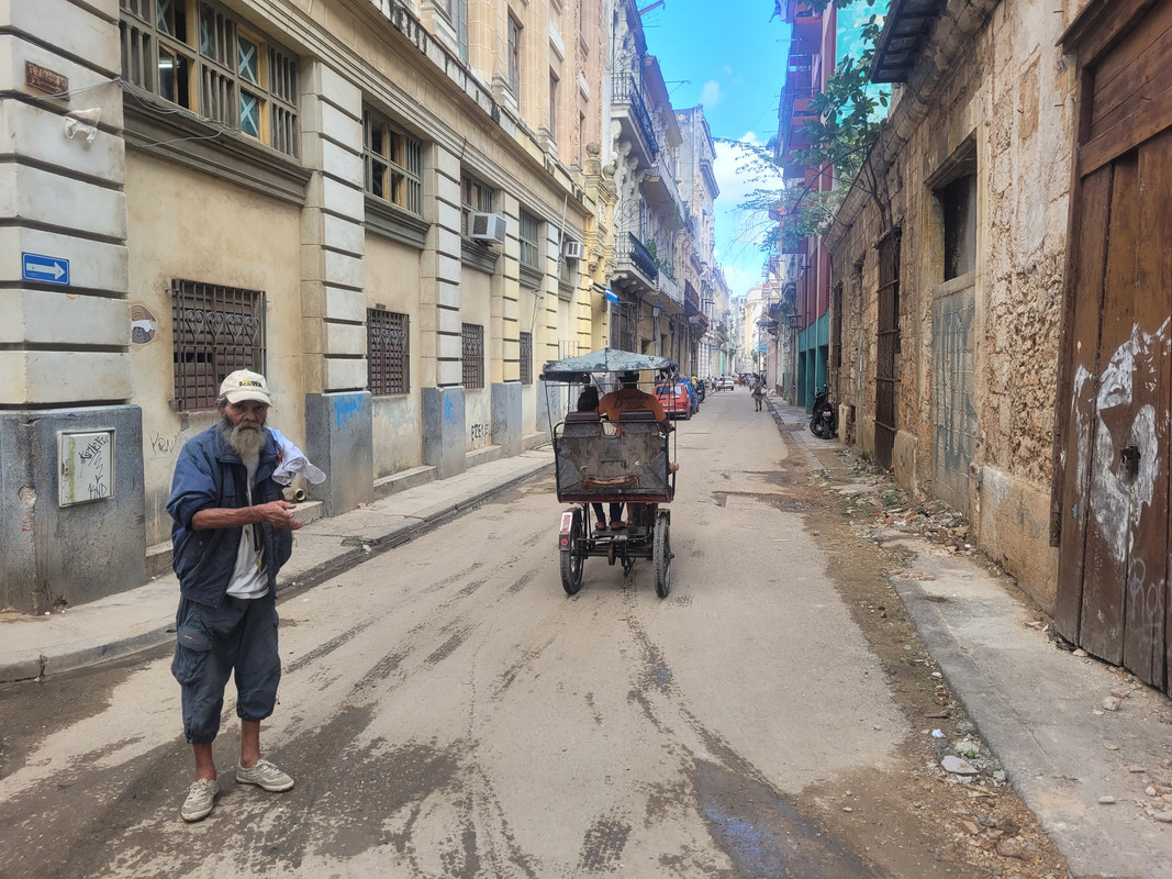 Внезапная поездка. Cuba, tengo un hambre de pingon! Варадеро-Гавана.  Конец декабря 2024