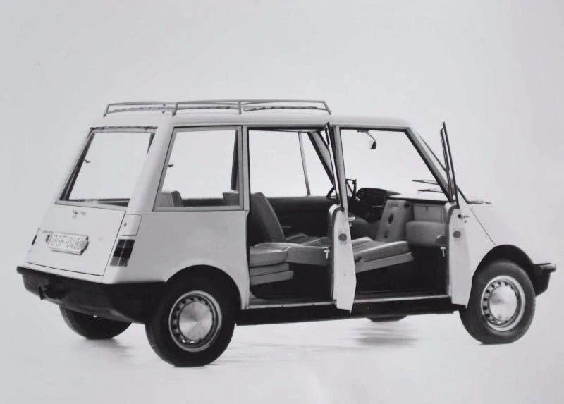 auto-nella-tempesta-fiat-127-6.jpg