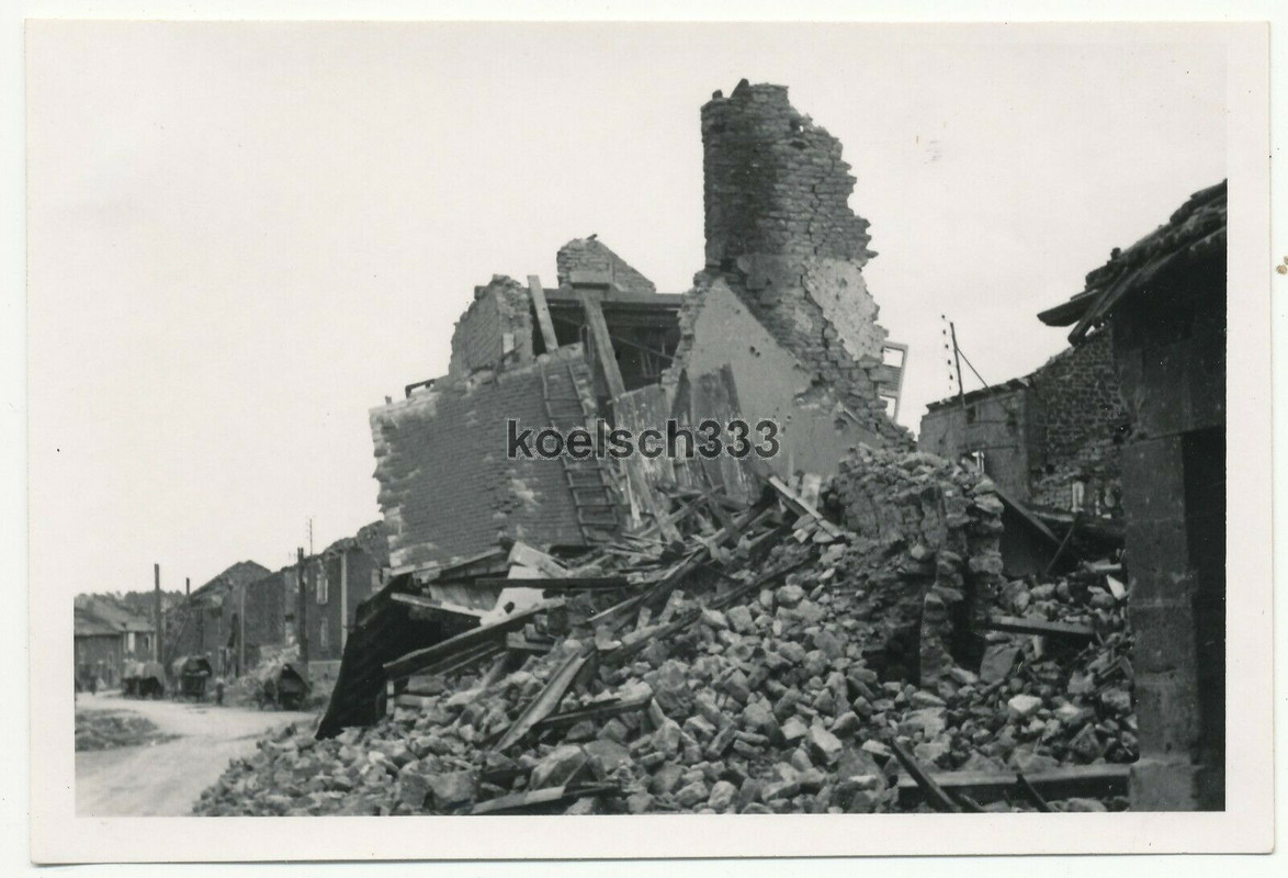 Foto Häuser Ruinen Frontstadt Malantry_Belgien IR 131 Westfeldzug 1940