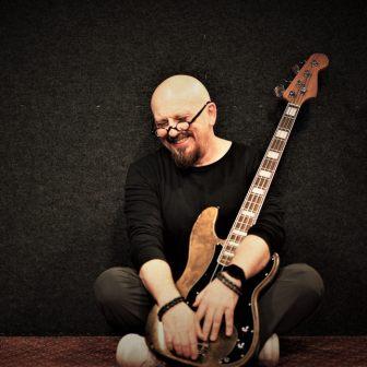 [Slika: Mario-Rasic-folder.jpg]