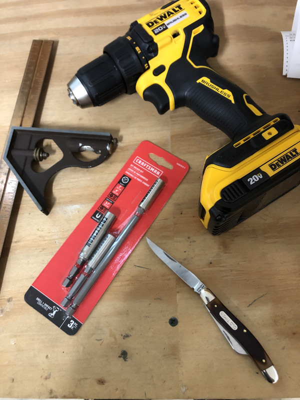Schrade-93-OT-Wrangler-De-Walt-drill.jpg