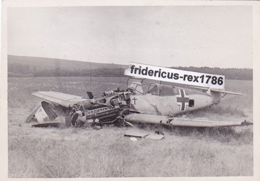 Foto LW Flugzeug Aircraft Airplane deutscher Jäger Me 109 mit Wa