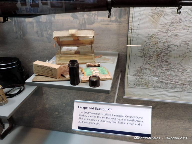 Evasión Kit del Teniente Coronel Doyle Yardley