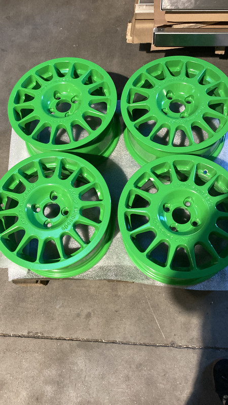 B80A5E4C-F2B8-4D7A-A7EA-B0FB6D1FAD39