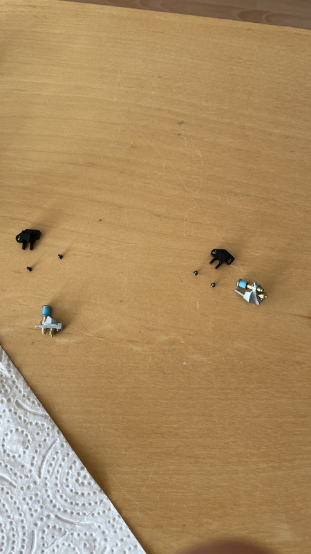 B6528878-FA51-44AC-B4B8-D37C2E1950E3