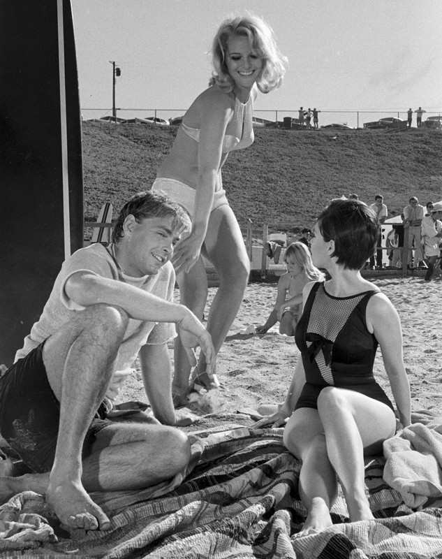 yvonne_craig_170