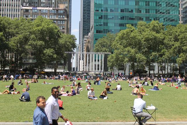 Una pequeña mordida a "La Gran Manzana" y escapada a Washington D.C. - Blogs de USA - Día 3: Empire State Building, Quinta Avenida, intento del MOMA y Times Square. (4)