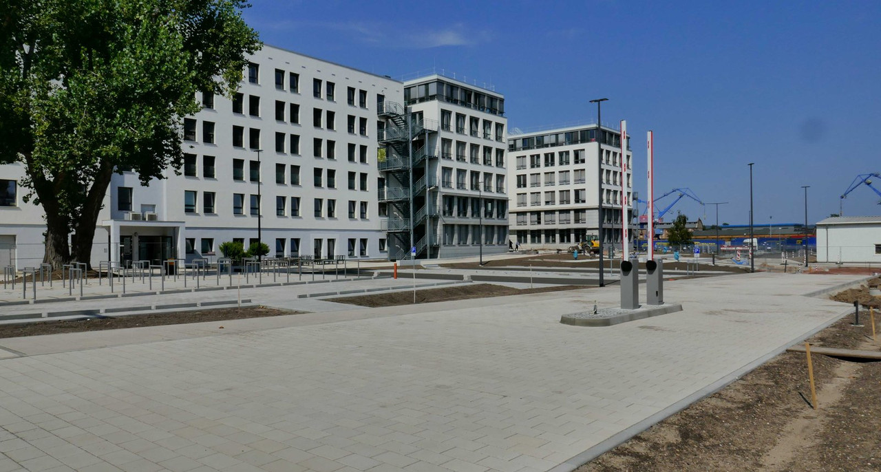 Bild: https://i.postimg.cc/VsxKwhNs/P1220545.jpg