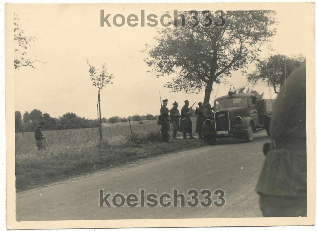 Opel Blitz LKW Gefangene französische Soldaten W