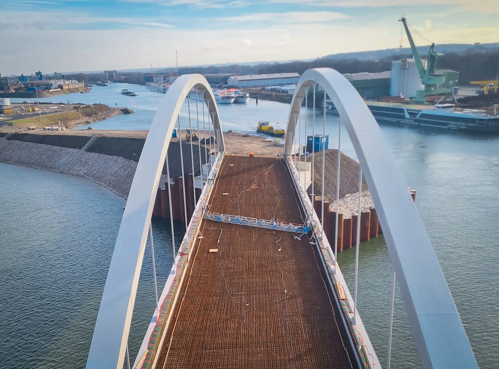 20240214-DU-Hafen-DGT-Br-ckenbetonierung-1.jpg