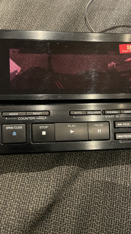 E2AADCB3-02A2-409A-B350-5F066139E536