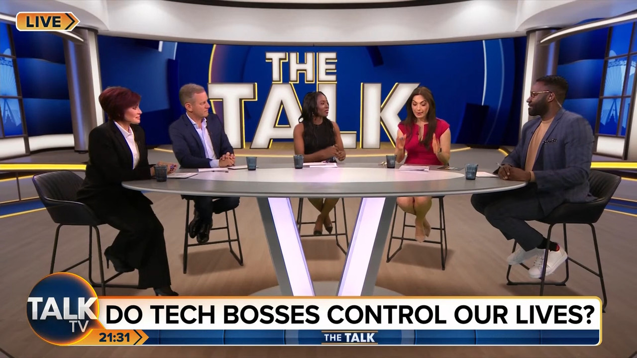LIVE The Talk  26-Apr-22.mp4_snapshot_32.10.400