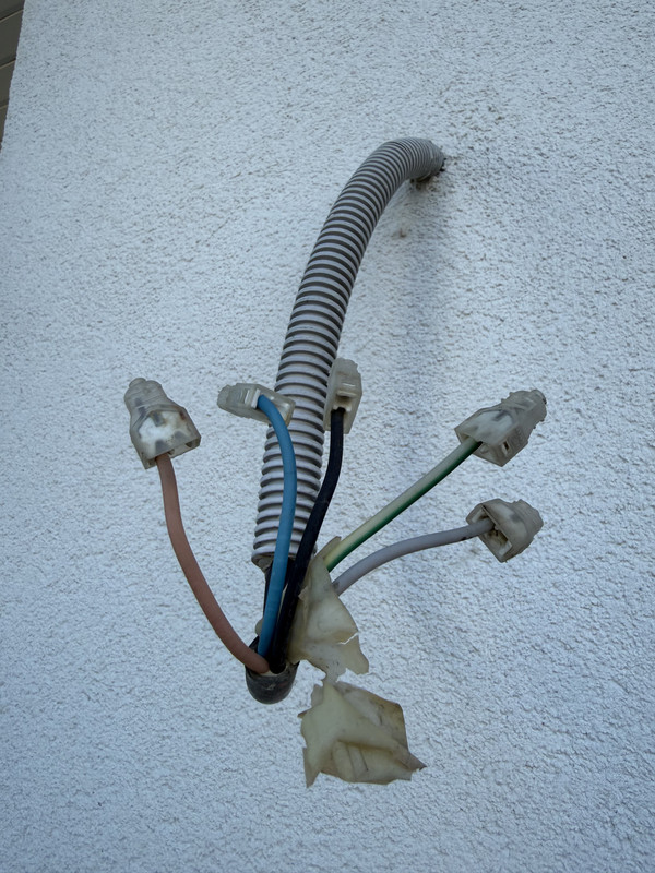 garage gauche