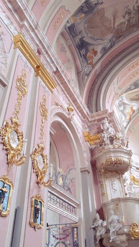 pink-palace-interior.jpg