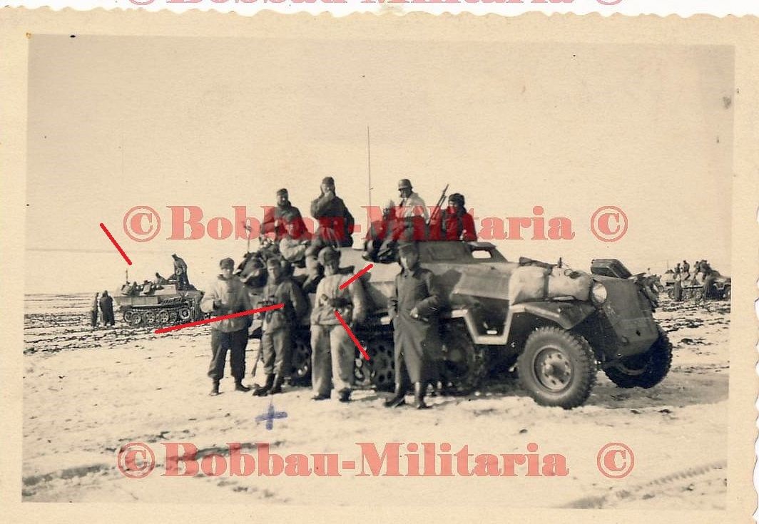 Schützenpanzerwagen Sd.Kfz 251 Front Crew Wintertarnung Handgran