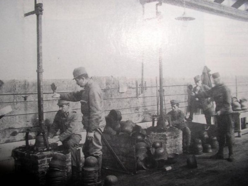 PicsArt_12-23-12.46.32