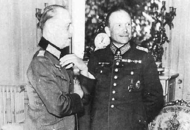 El Inspector General de las Tropas Panzer, Heinz Guderian junto al Mariscal von Rundstedt