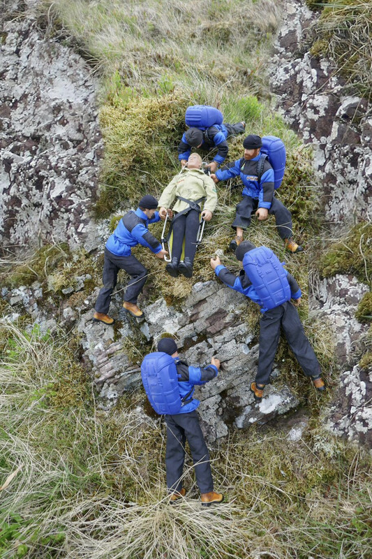 Mountain Rescue successfully recover fallen climber. A2-E91-B6-A-03-C3-4-B2-B-B31-A-2-AA19-A86432-D