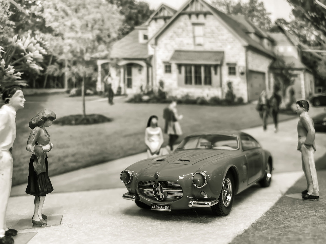 9EC95225-665A-4916-A989-CCBE21D8D6E9